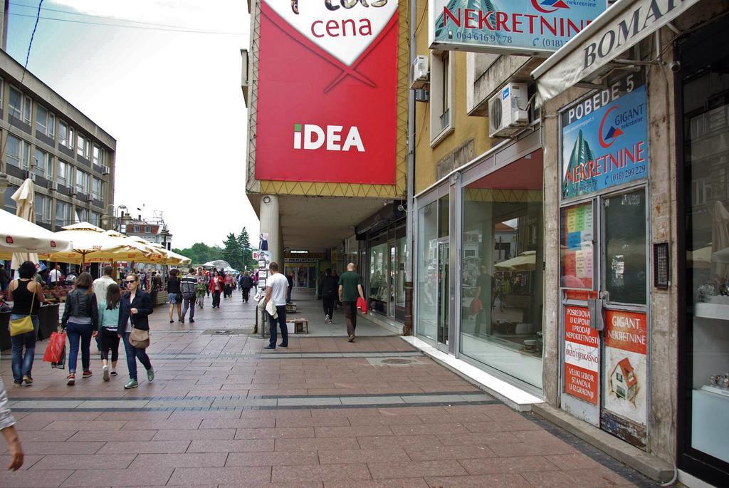 Square Studio Apartment Ni 外观 照片